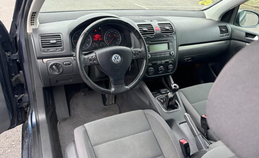 VOLKSWAGEN Golf 1.9 TDI Sportline